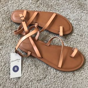 Universal Thread Women’s Sandals
